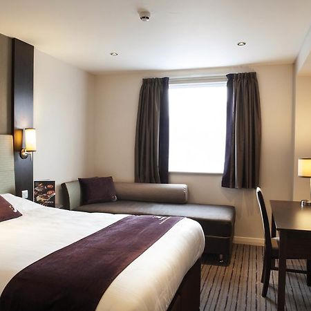 Premier Inn Chester Central - North Exteriér fotografie